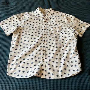 Blue Triangle Mens Old Navy Button Down Shirt